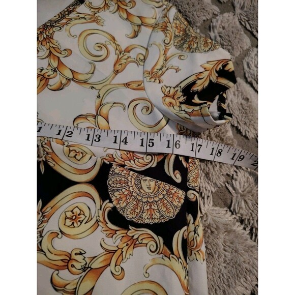 TopCapy Top Size EUR 36 US S Baroque Medusa Print V Neck Short Sleeve - Picture 10 of 11